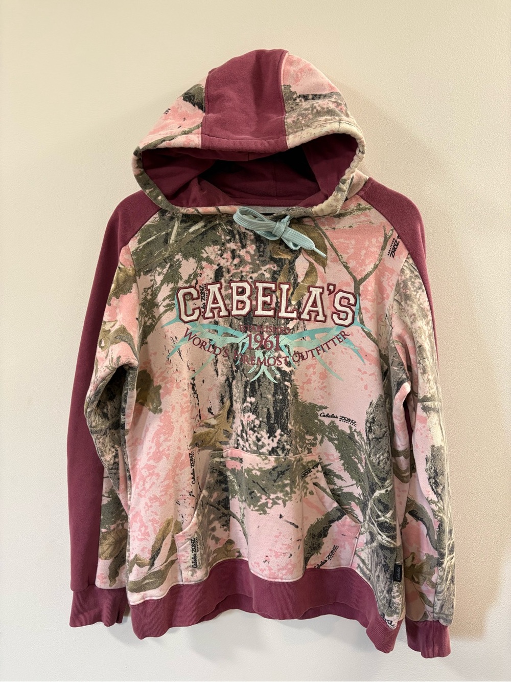 Cabela's Girls' Pink Camo Hooded sweater M-L